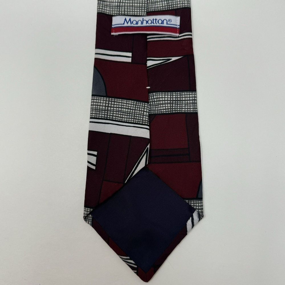 Manhattan Red Abstract 100% Polyester Neck Tie L 56" W 3 3/4" - Picture 2 of 4